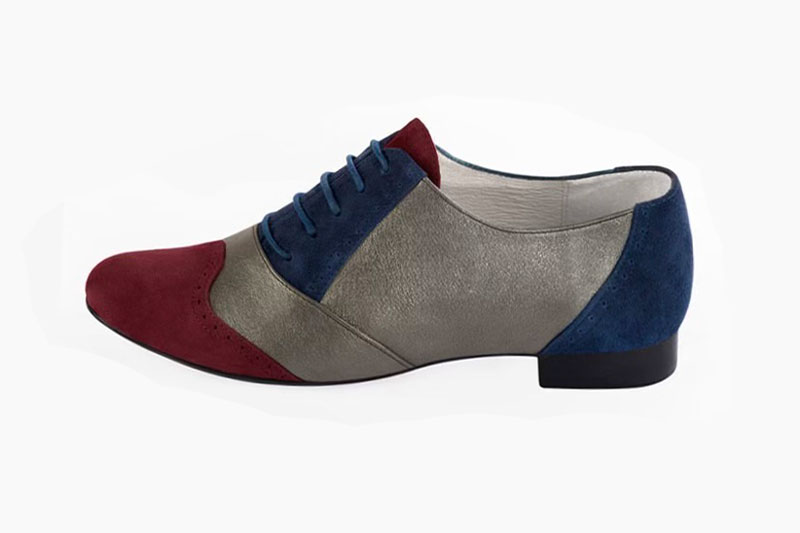 Women's burgundy, taupe and navy blue sophisticated lace-up shoes with round toe and leather sole - Profile view